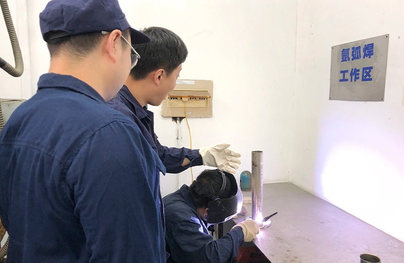 【师带徒活动】“师带徒促成长 凝聚企业正能量”系列报道之庄闲游戏六厂“师带徒”活动
